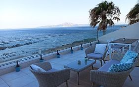 Punta Carnero Hostal
